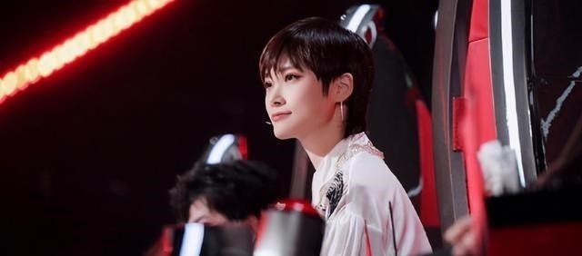 好声音夺冠后再次参赛,第一轮就被淘汰出局,被“打脸”的是谁