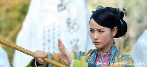 射雕|射雕中黄蓉人畜无害,但神雕中黄蓉为何凌然成为大反派?