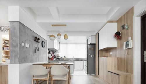 水泥背景墙|12万装122㎡三居北欧风,水泥背景墙个性十足,闺蜜都夸洋气