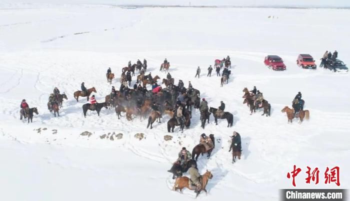 刁羊|新疆呼图壁县冰雪旅游火爆 群众和游客畅享冬日欢乐