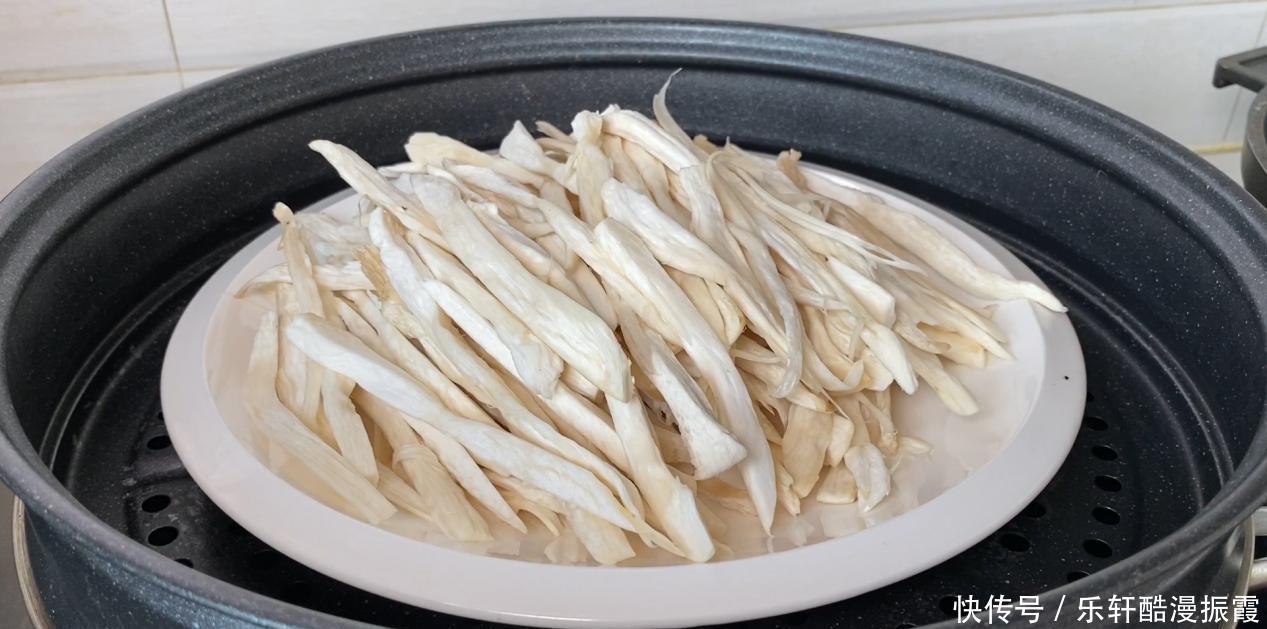 杏鲍菇这样做就是好吃,宁愿不吃肉也不能错过,一天三顿吃不够