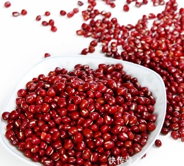 红豆|忠告:煮红豆不能放此物,吃了就是没病找病,现在知道还不晚!