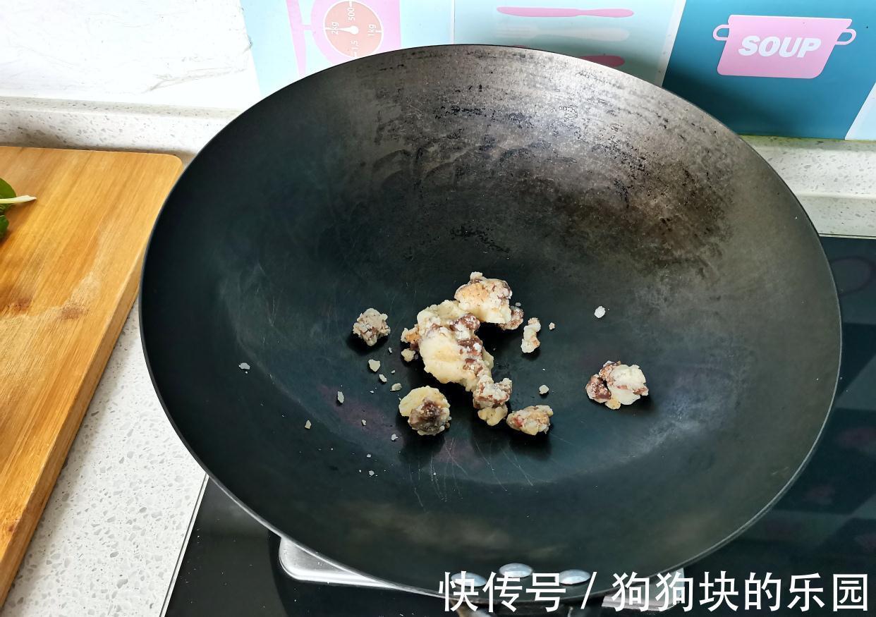 我的晚餐只有一碗菜,却吃香了,自己爱吃的就是最好的