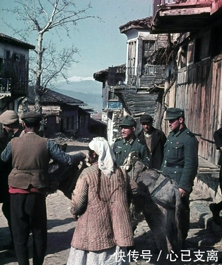 保加利亚|14张二战珍贵彩照：保加利亚农村姑娘欢迎德军兵哥哥