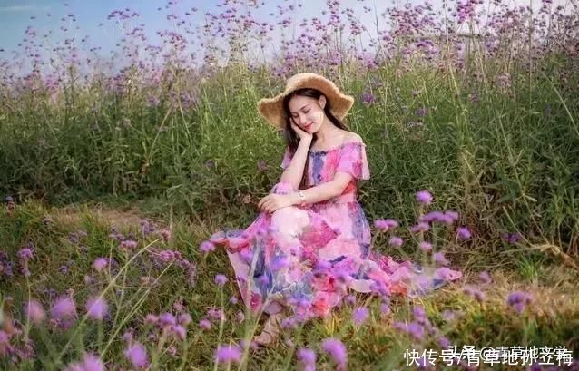 苇海|青草地文学：秋夜情歌