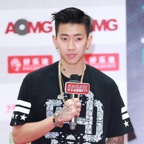 朴宰范新说唱为什么会上热搜大家如何评论的