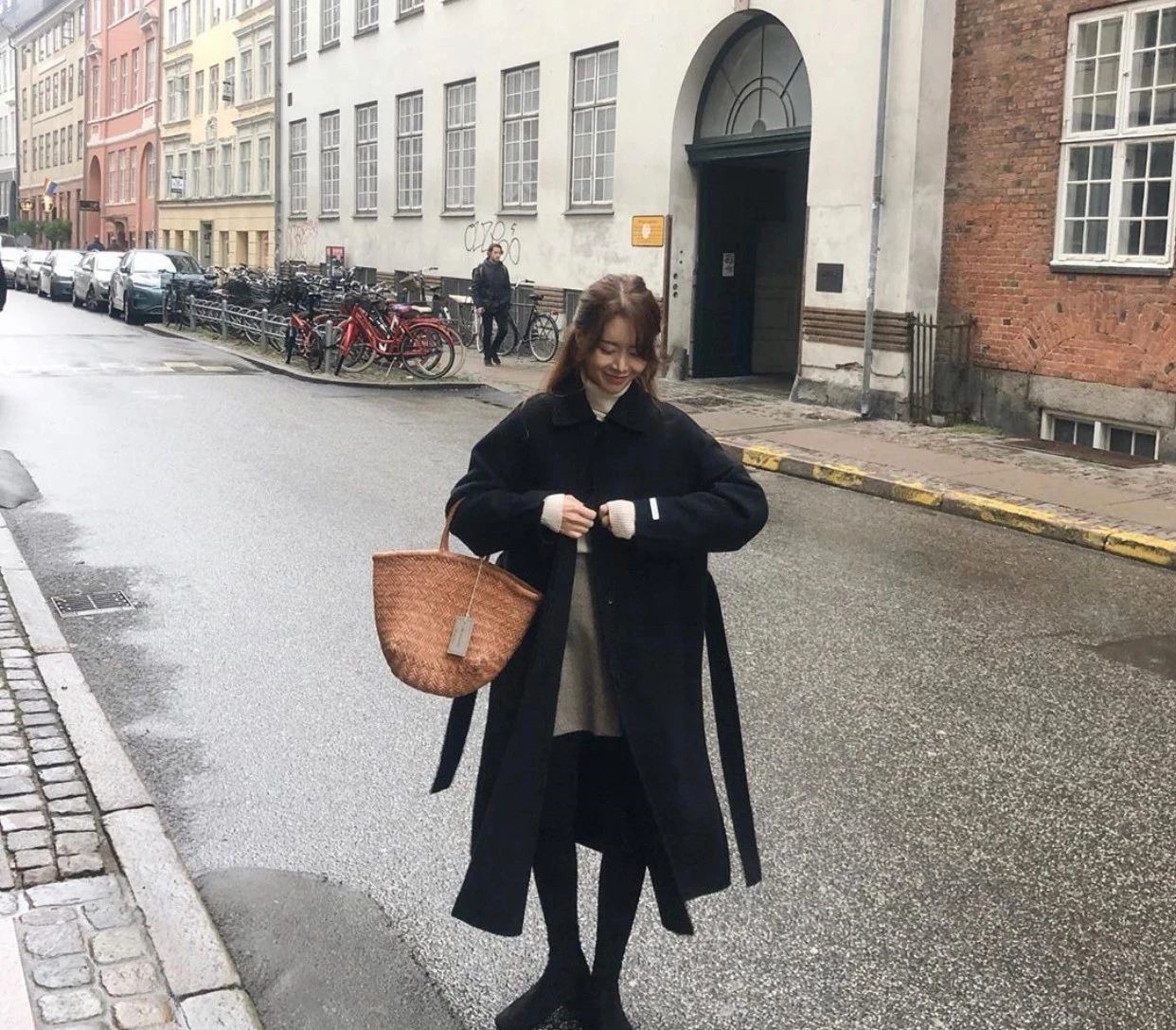 时髦 “打底裤”要怎么穿才不会土两个雷区别踩,两个时髦穿法很流行