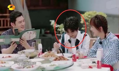 張一山要來《中餐廳》楊紫脫口而出6個字,王俊凱快憋到內(nèi)傷