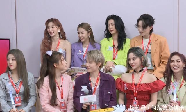 美颜|THE9直播没开美颜,许佳琪和孔雪儿争颜值担当,结果一目了然