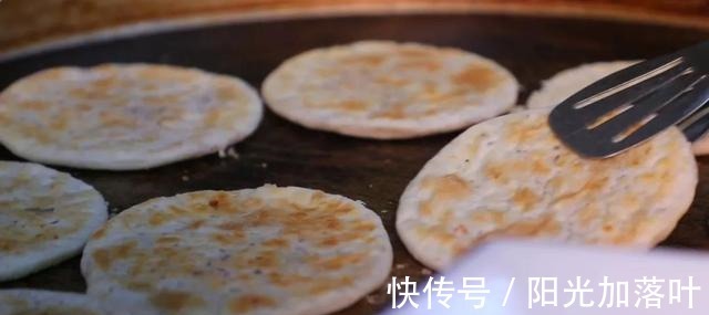 松脆酥香的商山核桃饼！