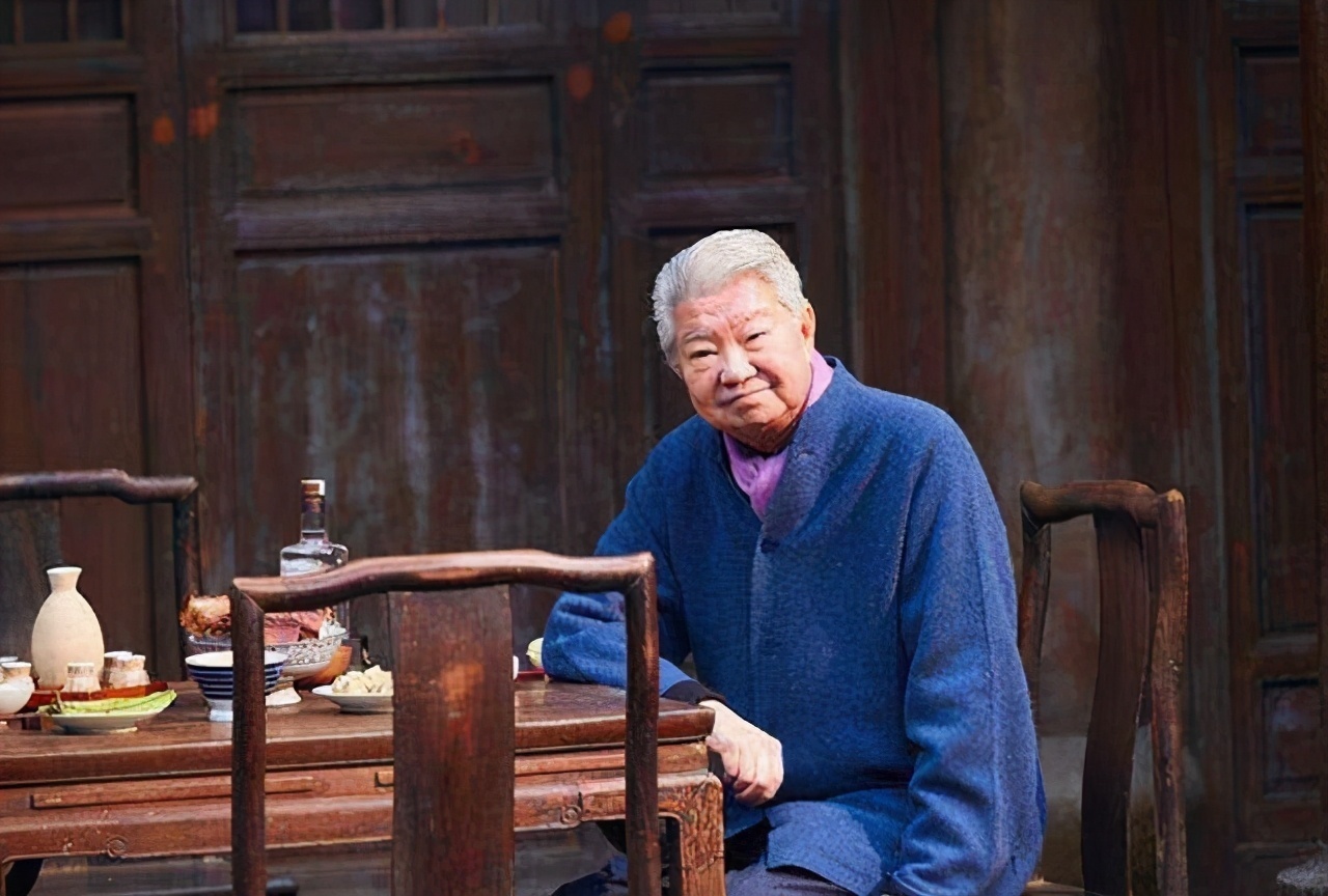 不下|蔡澜:一生不下60个女友,风流倜傥还是风流成性?