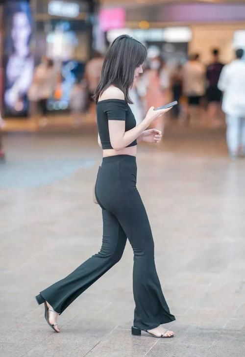  美女|美女根据腿型选择裤子很重要