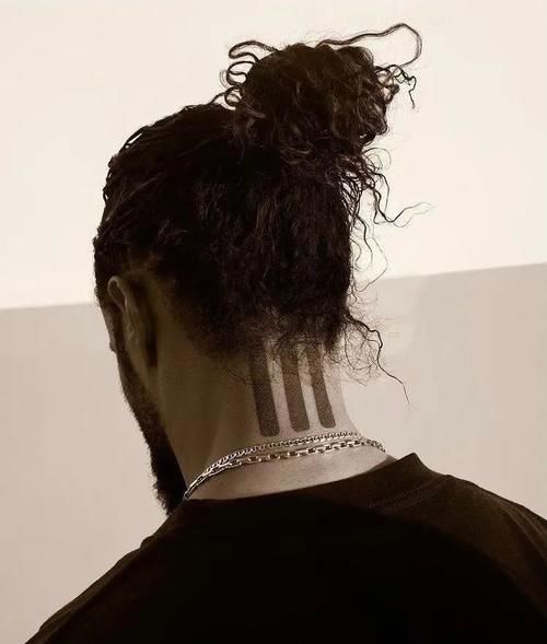 2021 年还想买 Dunk 是不是就算掉队了？