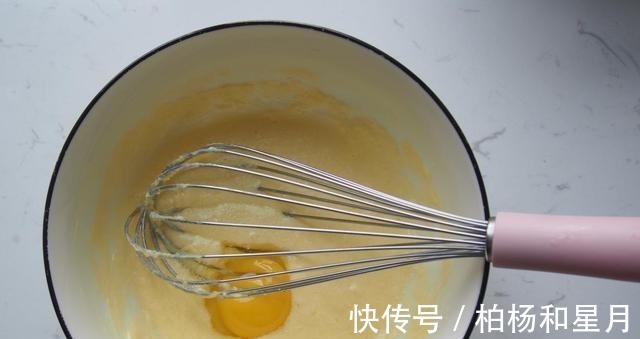 紫薯流心挞这样做，奶香浓郁香滑细腻，营养美味超好吃宝宝小零食！