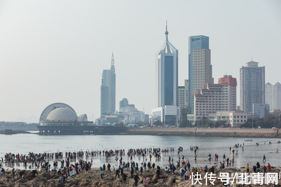 栈桥景区|假期最后一天，栈桥景区火爆