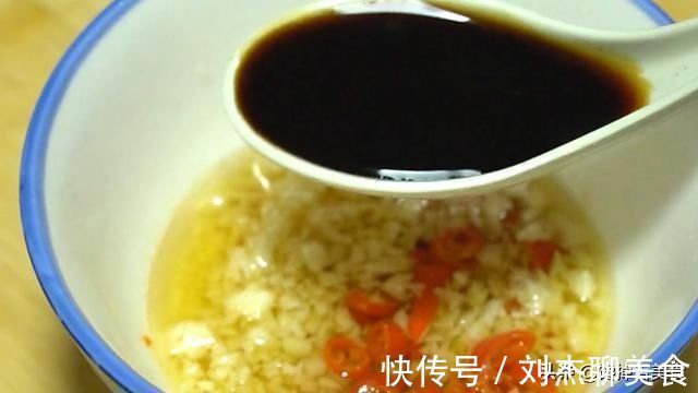 好吃|难怪你做的秋葵不好吃，第一步就错了，教你简单又好吃的秋葵做法