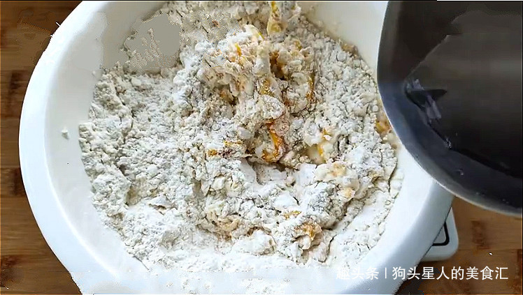 教你真正懒人面包做法,不用揉面,不用黄油,出炉拉丝又柔软