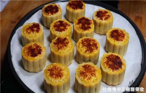 丸子|中秋不用再买月饼了，配方和比例告诉你，不用烤不用蒸，收藏了