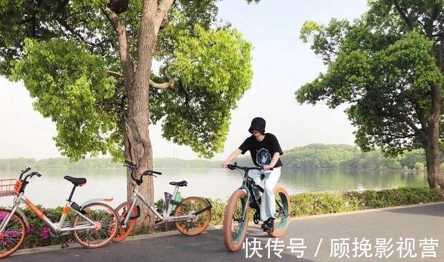 張歆藝|在鳥巢連開兩場演唱會(huì),華晨宇的逆襲人生,告訴你脫胎換骨有多爽