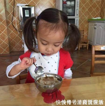 脾胃|7岁女童2年没长个,只因常吃2种饭,儿科医生别再给孩子喂了