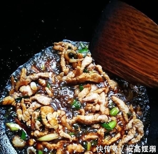 “蚝油”是一开始就放，还是最后再放大厨放错顺序味道就变了