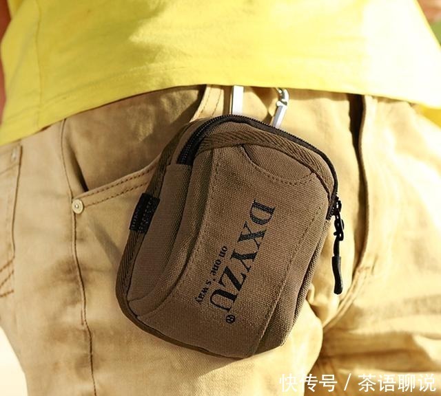 老干部|别再背公文包上班了，今年流行“老干部”包包，背上帅气又时尚