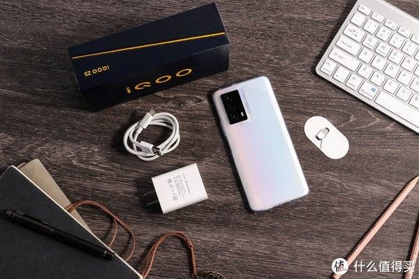 上手|iQOO Z5上手实测：续航游戏体验出色，戳中用户需求重点