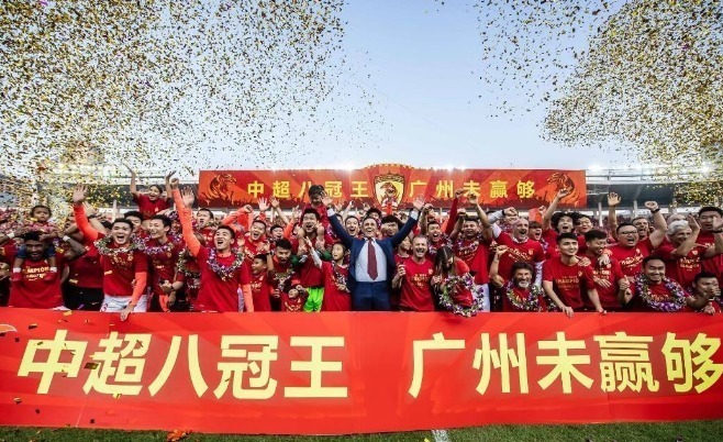 高洪波|恒大背不动中国足球之重任,但也不应独担国足积重难返之“黑锅”