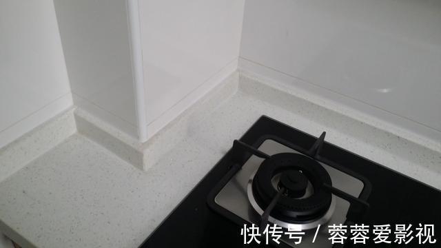 美缝剂|装修时顺手在厨房里做了6件小事,入住一年后厨房还跟新的一样