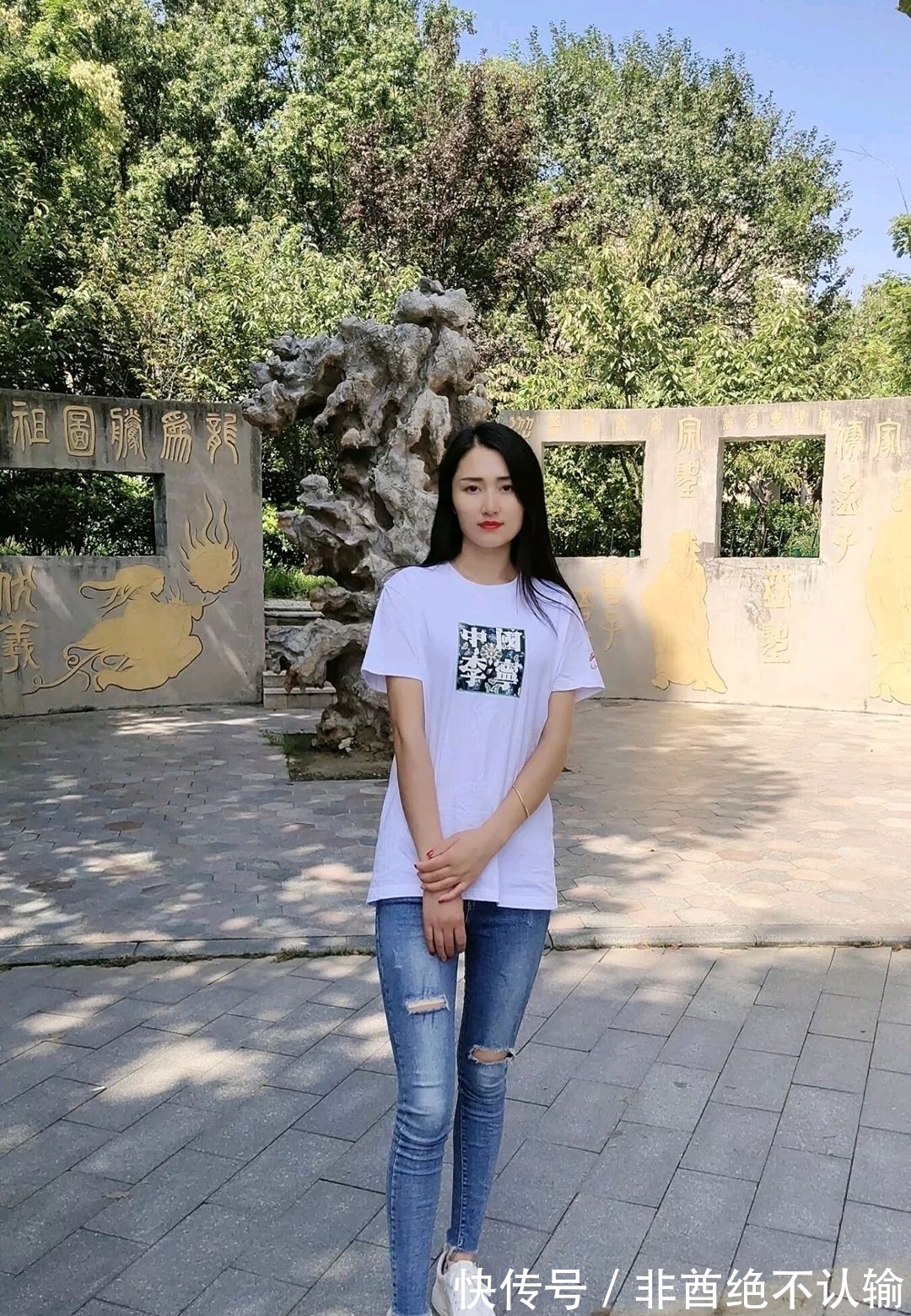 黄芦&岁月无痕弹指去,唯留诗句叹鬓花