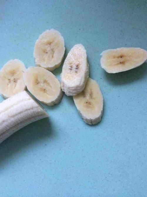 香蕉和它一起吃，堪比“天然泻药”，有助清肠排宿便，腰肢也细了