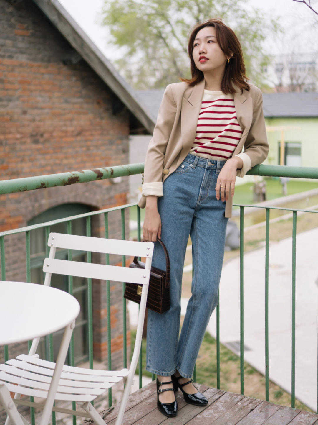 直筒|牛仔裤的n个搭配方法,显气质还减龄,高级时髦