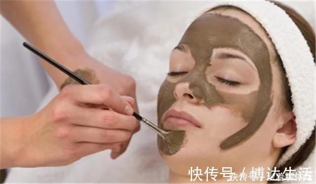 毛巾|女人洗完脸后,要及时做这三件事,坚持两个月后,养成“白光肌”