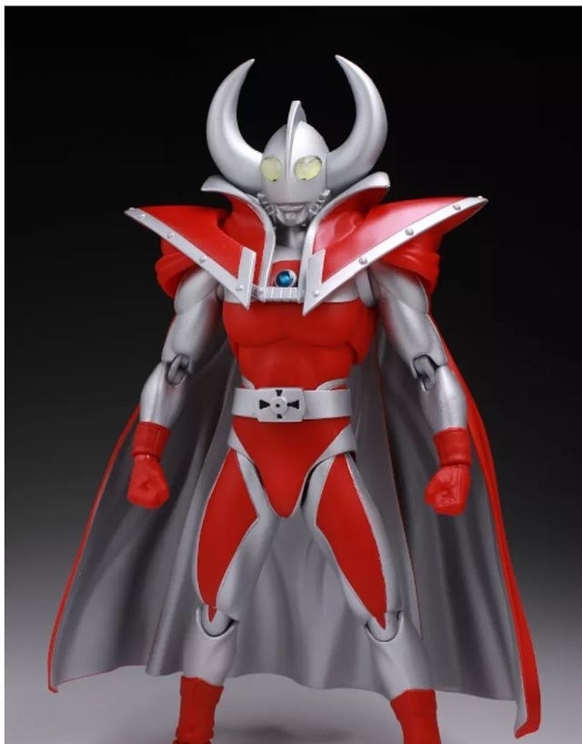 怪兽|奥特曼的IP衍生生意：一年为万代创收86亿日元