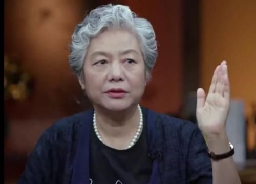 家长|“坐不住”和“坐得住”的孩子，长大后有很大差距，家长要重视