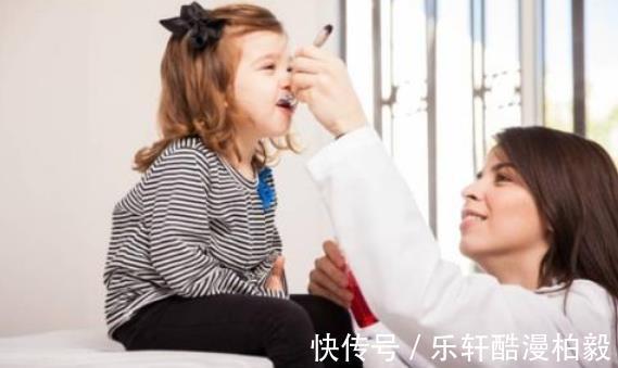 咳嗽|咳嗽时吐出的黄痰和白痰,有区别吗