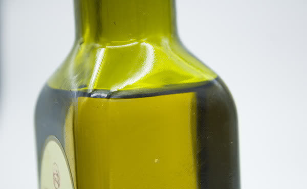 鸡蛋|高血脂,是一天吃一个鸡蛋好还是隔几天吃一个好?文中帮你分析