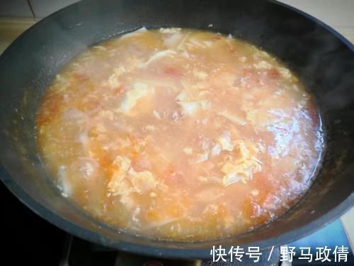 面条|天冷了，做这早餐给家人吃，鲜美营养，香喷喷热乎乎，出门不怕冷