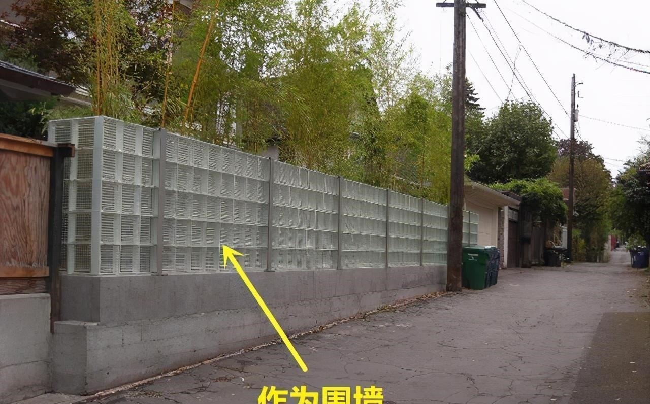 玻璃|封阳台用玻璃砖,全小区头一家,整栋楼属我家阳台光线最好