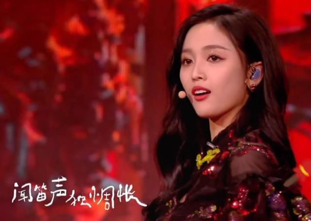 火箭少女101解散8个月,吴宣仪消瘦,赖美云变化最大?