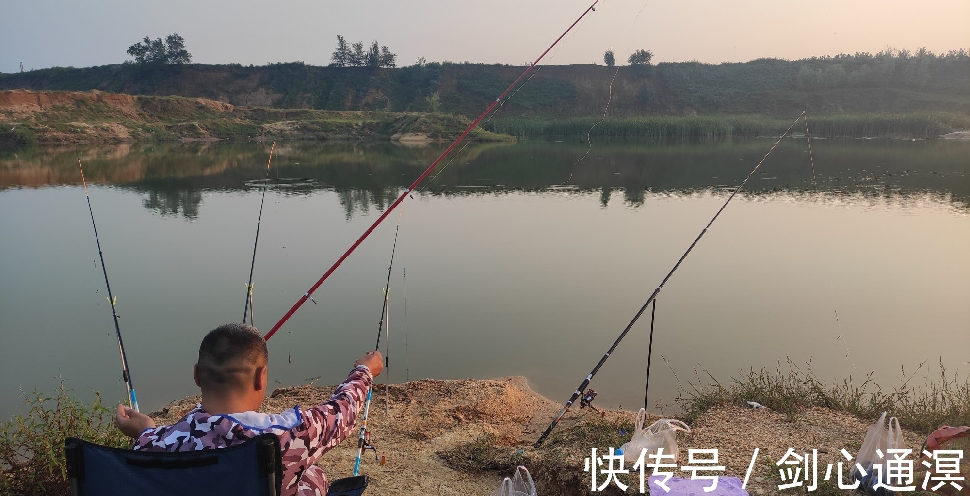 20年钓痴分享,冬季鲤鱼绝杀钓法,冬钓找对方法钓鲤鱼并不难