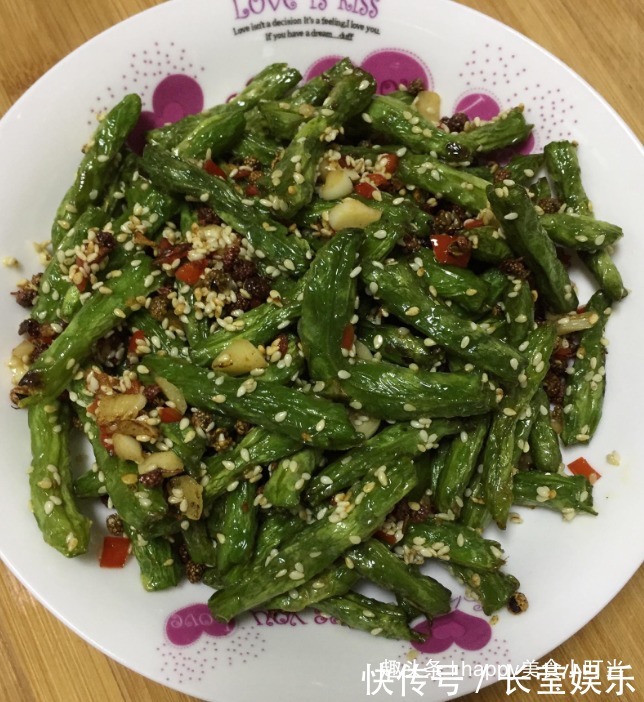 小姨子来家里,俺做一桌子菜,吃饭时明白30岁为啥嫁不出去