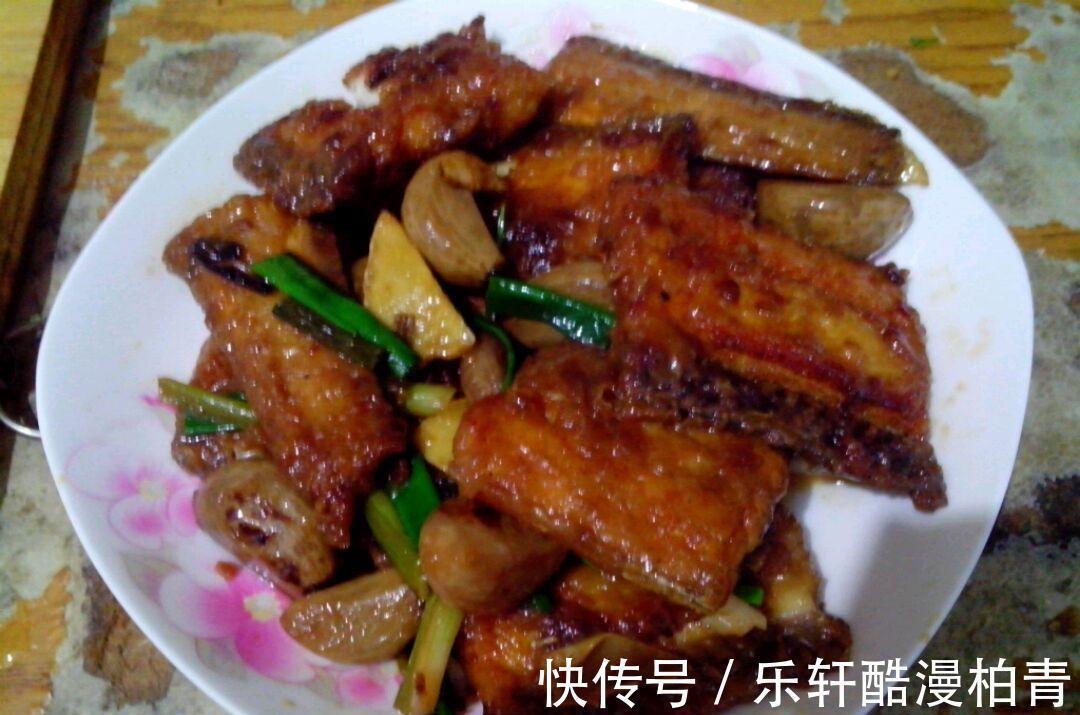孩子们|教你营养好吃的豆干烧带鱼,解馋过瘾超美味,孩子们嚷着吃不够