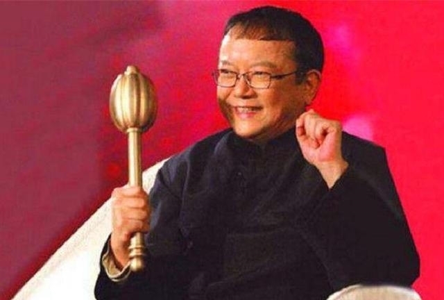 节目组#王刚“错砸”2亿真古董,被收藏者告上法庭,最后是如何解决的