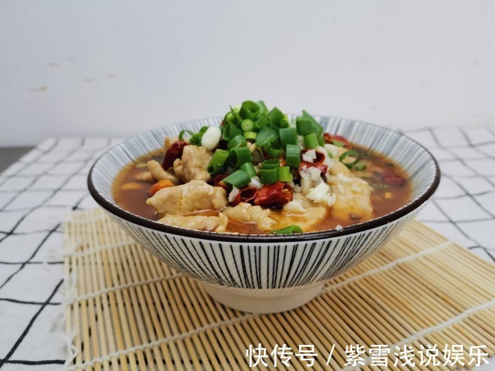 胡辣子|水煮肉片好吃有秘诀!上浆前多加1步,肉片更嫩更滑,还没腥味