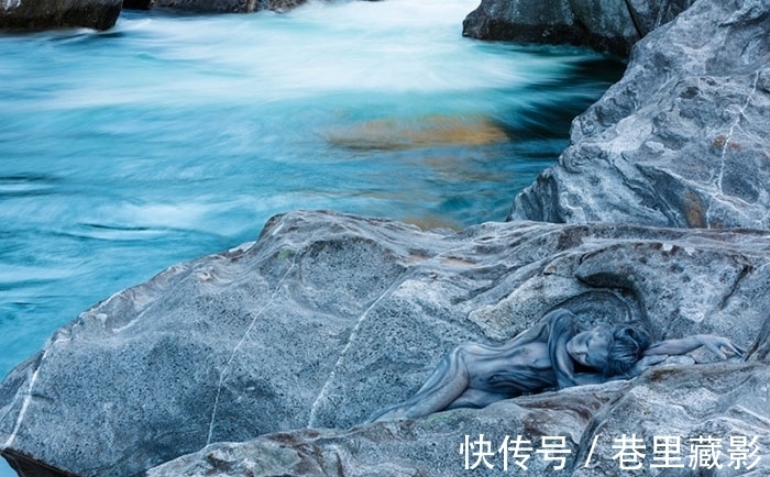 美女|美女不穿衣服藏进大自然,惊人伪装考验你的眼力!1秒找到真汉子