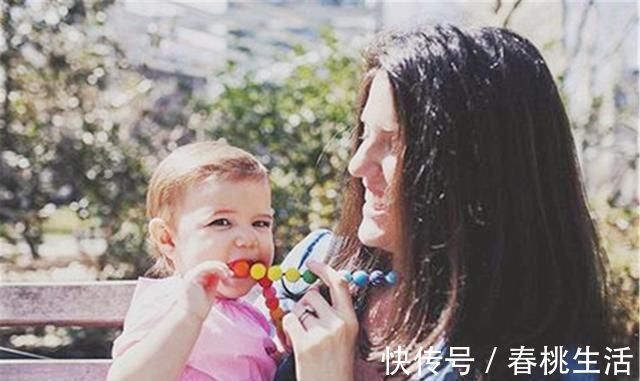 父母|宝宝总是流口水,有四种正常情况和四种异常情况,父母注意区分