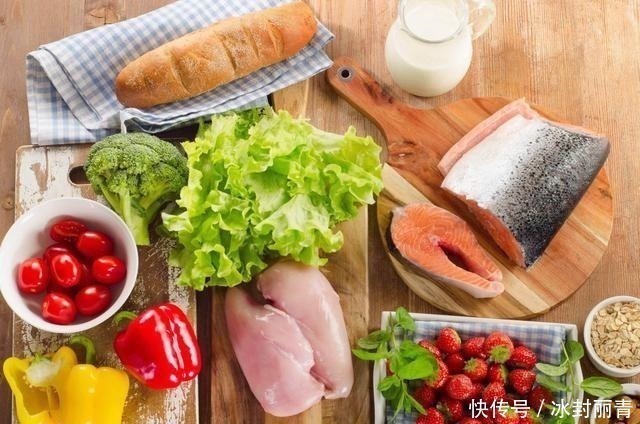 艾米丽|没节食没饿肚子瘦了57斤，网友调侃减肥前是妈妈，减肥后变女儿