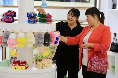 济南|56岁济南一大妈,每晚坚持“踮脚”,半年后身体发生了什么变化?