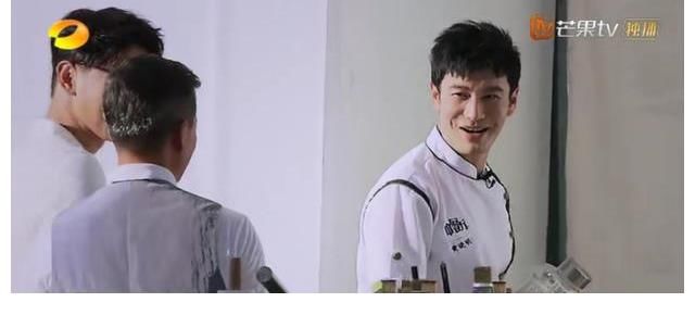 节目组|中餐厅要想摆脱尴尬,黄晓明的这三点问题必须解决